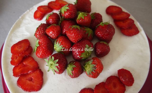 Délice crémeux fraise et rhubarbe