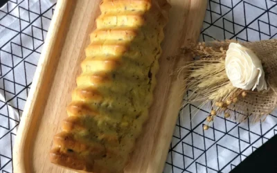 Cake cannelé chèvre et pignons de pin