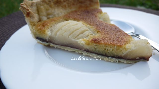Tarte magique poires-chocolat-amandes