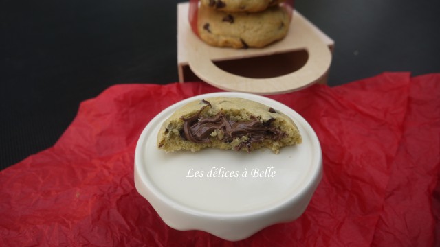 Cookies aux pépites de chocolat fourrés au Nutella