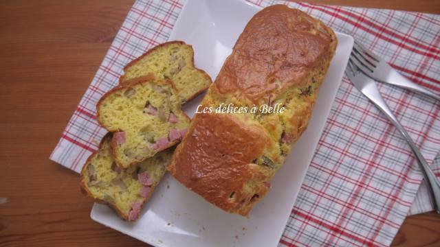 Cake au jambon & aux olives