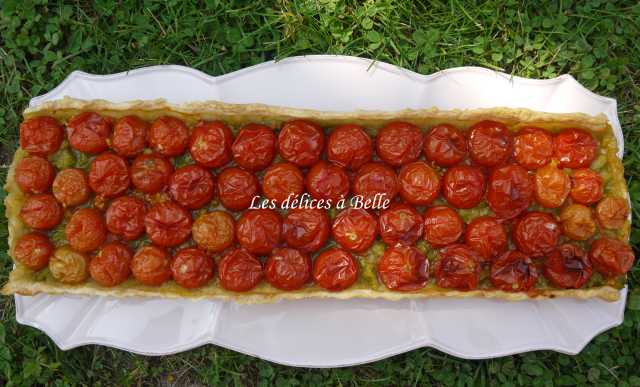 Tarte aux tomates cerises & confit olive yuzu